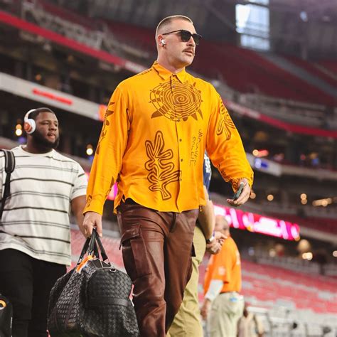 travis kelce outfits